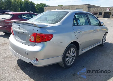 2010 Toyota Corolla z USA, uszkodzony, nr VIN 2T1BU4EE4AC396644